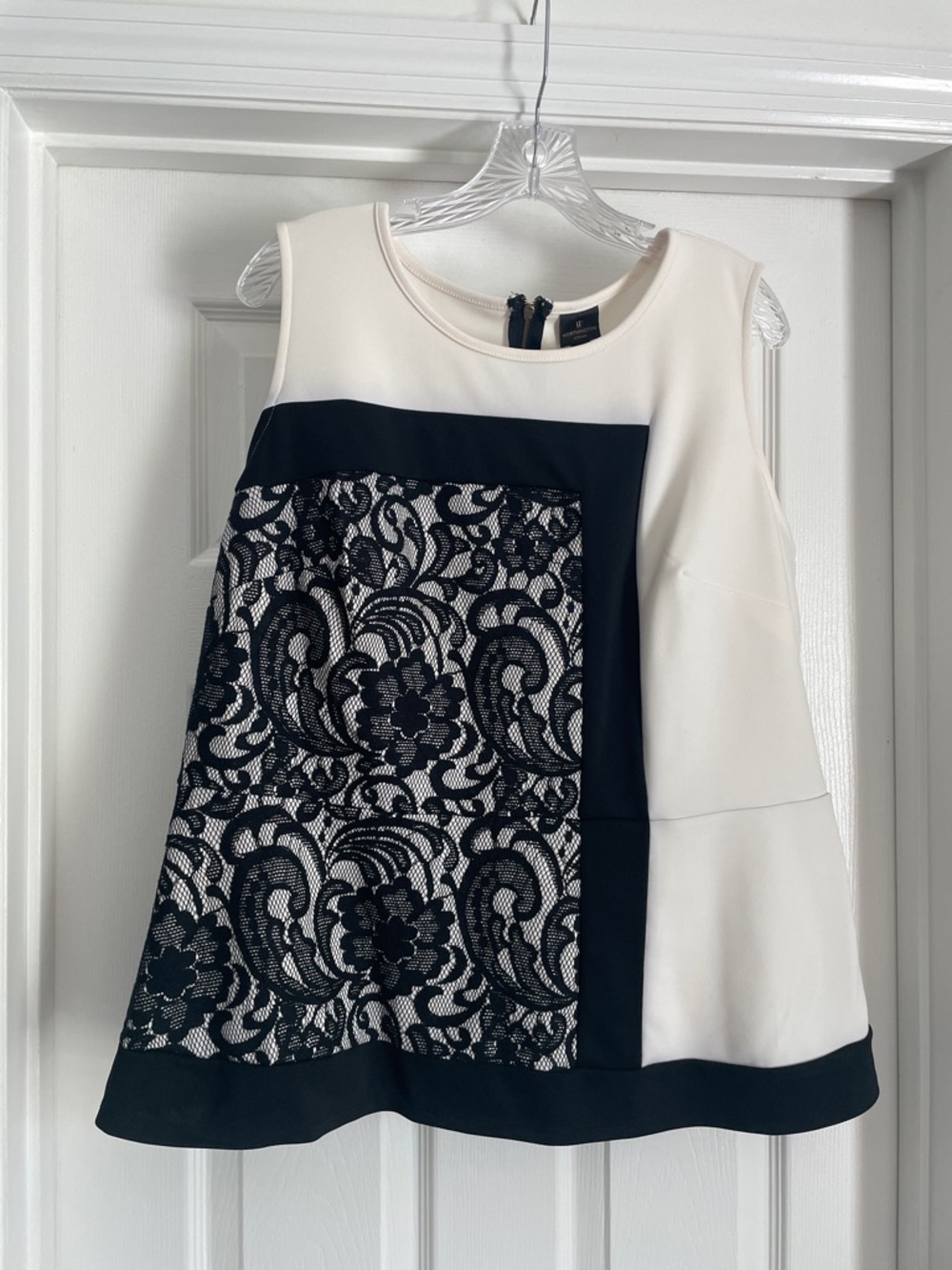 Worthington Cream and Black Lace Panel Sleeveless Tank